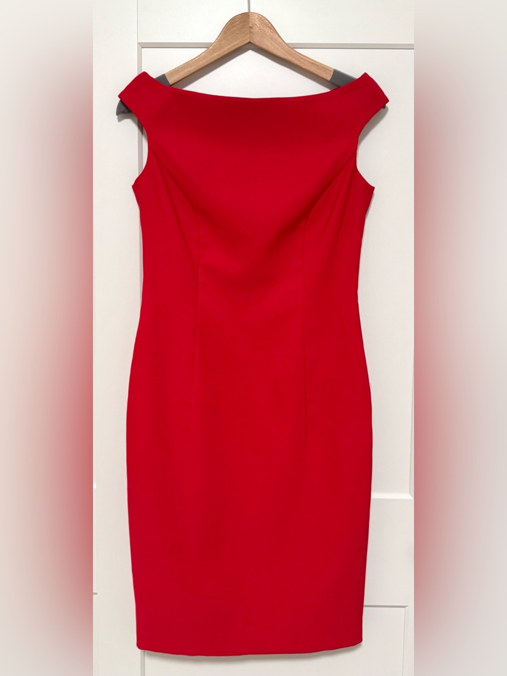Laundry By Shelli Segal Red Off-Shoulder Sheath Dress - Size: 2 - Like New!